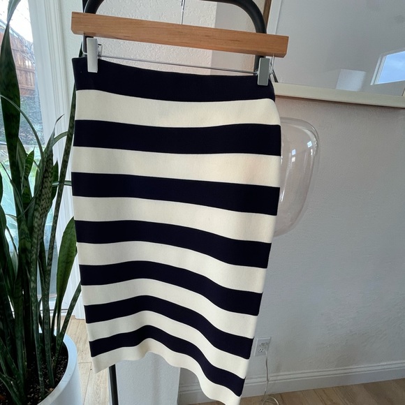 Stretch knit navy white striped pencil skirt - Picture 1 of 3